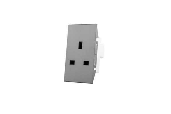 British socket with shutter (13A) 44mm